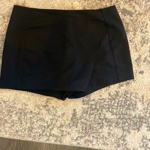 Express black Mini Skort